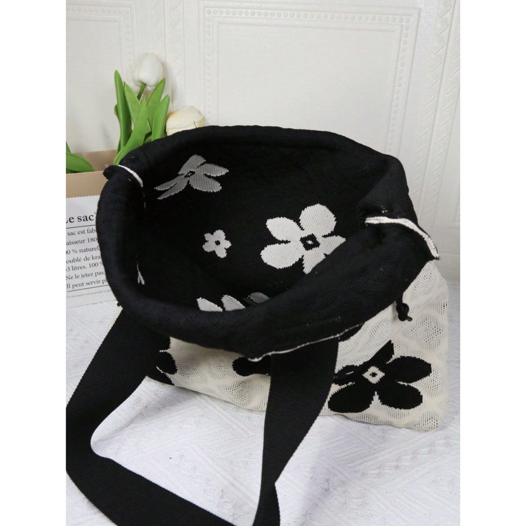 Delia Tote